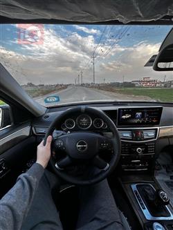 مرسيدس بنز E-Class